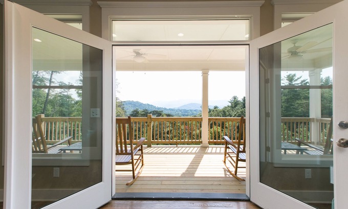 Asheville Casa | Foxhaven tiene vistas impresionantes, a solo 15 minutos del centro de Asheville