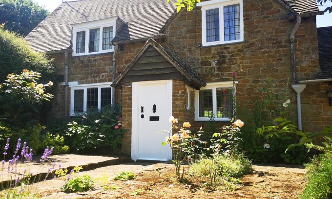 Sibford Gower Casa | Spring Cottage