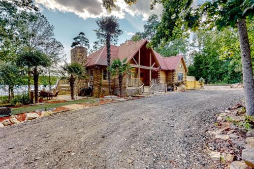 Leesville Casa | Spring Creek Pinnacle