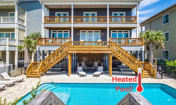 North Myrtle Beach Casa | ¡Para estrenar! Frente al mar, lujo con piscina privada y teatro