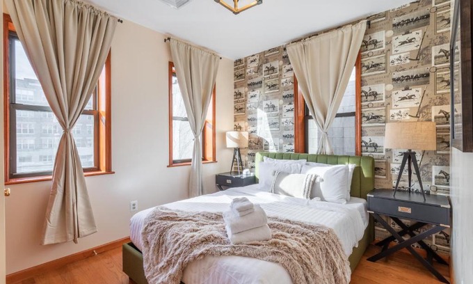 Center City Apartamento | Spring Garden near Center City by Sosuite