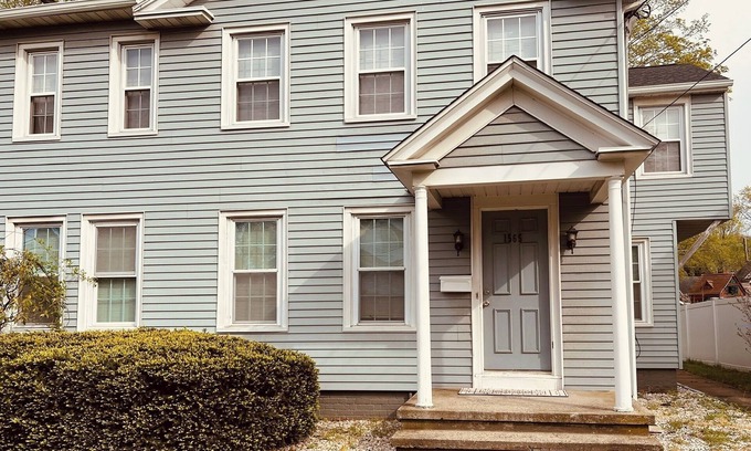 Hamden Apartamento | Spring Glen Suite Entire rental unit in Hamden, Connecticut