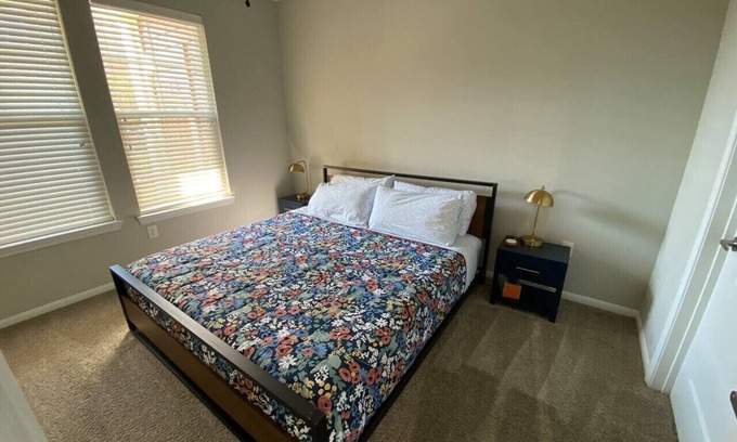 Spring Apartamento | Spring Modern 1 BR King Long term fully equipped