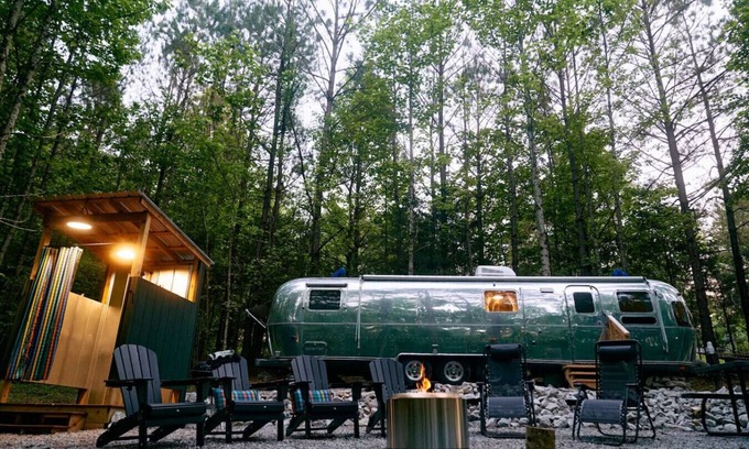 Sparta Casa | Spring Sale! Family Airstream with Lake Acess