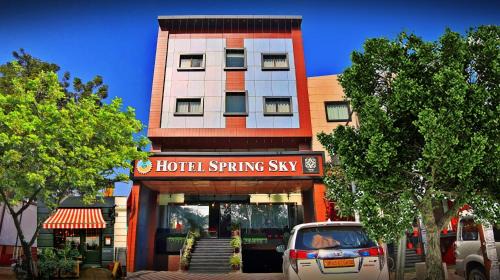 Mughal Sarai Hotel | Spring Sky Mughalsarai By ShriGo Hotels