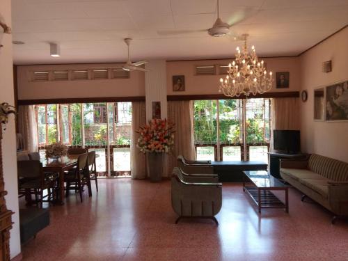 Negombo Casa | Srilal's Guest House