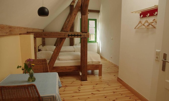 Brueck Cama Y Desayuno | Stützpunkt Trebitz - Gästezimmer am Europaradweg R1