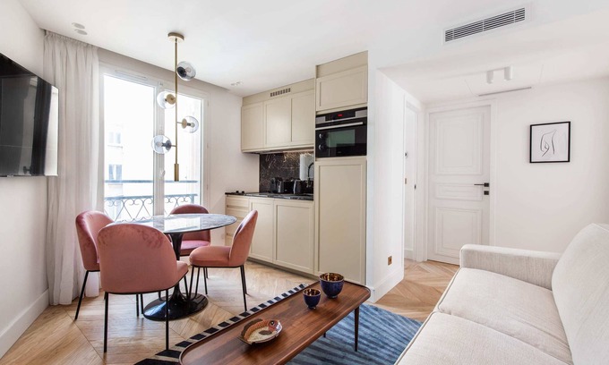 Pigalle Apartamento | St Georges - Fabuloso Dos Habitaciones en París
