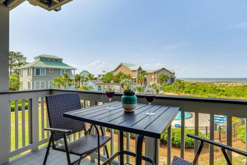 Beachwalk Apartamento | St Helena Island Condo - half Mi to Beach