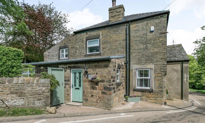 Penistone Casa | St John's Cottage