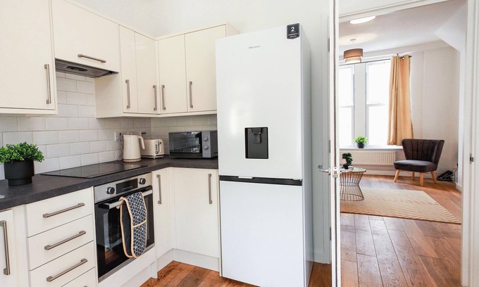 Easton Casa | St Marks House, Easton, Great Location, Free Pkng