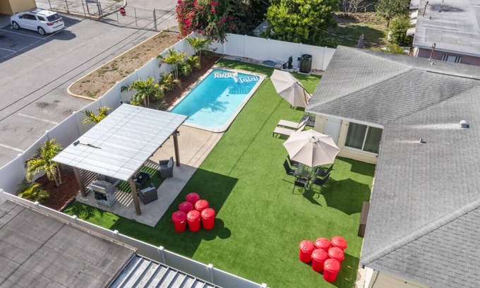 St. Petersburg - Clearwater Casa | St Pete 3bd Heated Pool House <10 min to Downtown