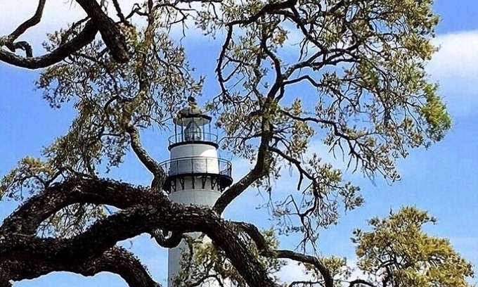Saint Simons Island Casa | St. Simons Island South End - Cozy & Quiet - 1 mile to beach, pier, village…