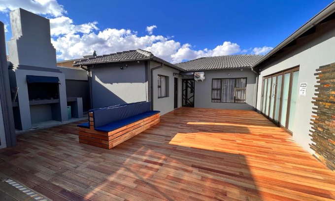 Phuthaditjhaba Casa | St Tropez Guest House