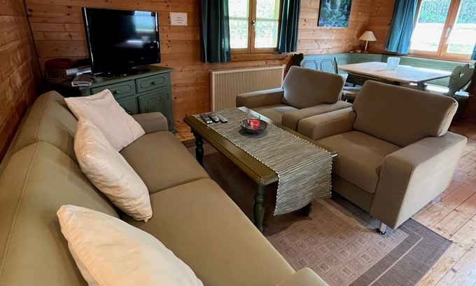 Stamsried Apartamento | STA-11 - Cozy wooden log cabin with covered veranda HT - Naturerlebnisdorf