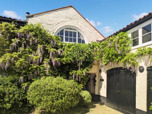 Halesworth Casa | Stable End