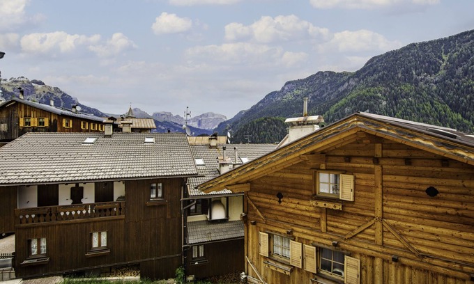 San Giovanni di Fassa Apartamento | Stabler by Interhome
