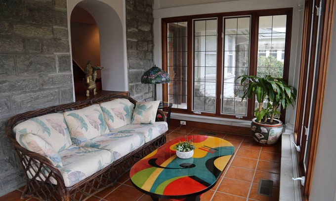 Overbrook Casa | STAFFORD ESTATE