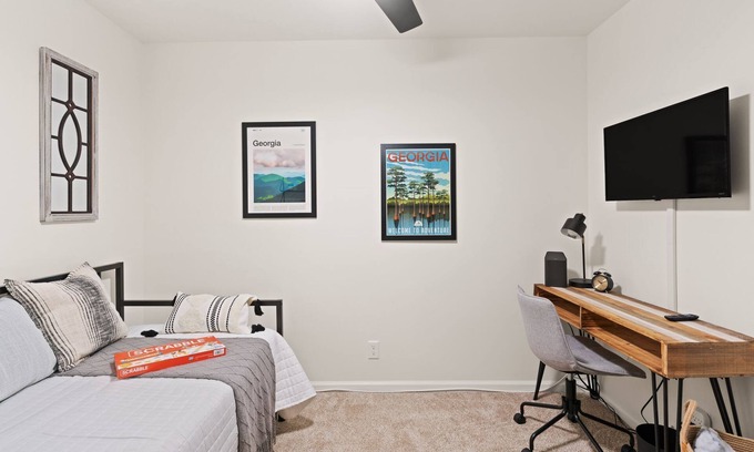 Country Club Estates Casa | Stafford Oaks | 3 Bed, 1 Bath