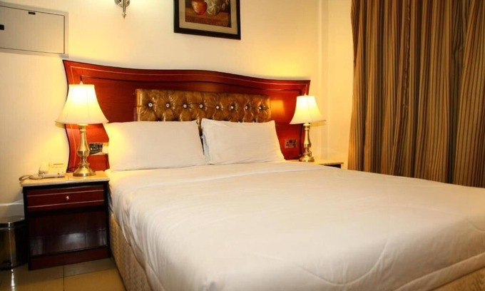 Al Muraqqabat Apartamento | Standard King Or Twin Room Near Al Bassam Centre