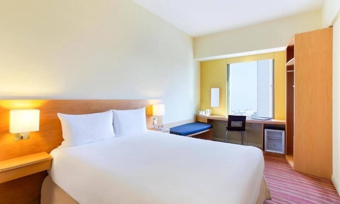 Al Muraqqabat Apartamento | Standard Room Near Rigga Metro Station