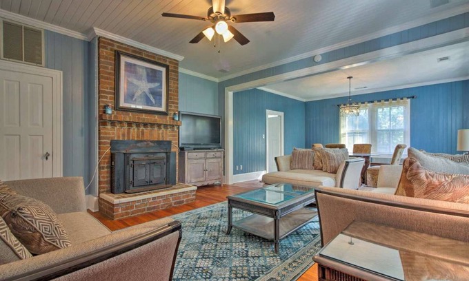 Richmond Hill Casa | Starfish Home for 10, Fast EV Charger+Pet Friendly
