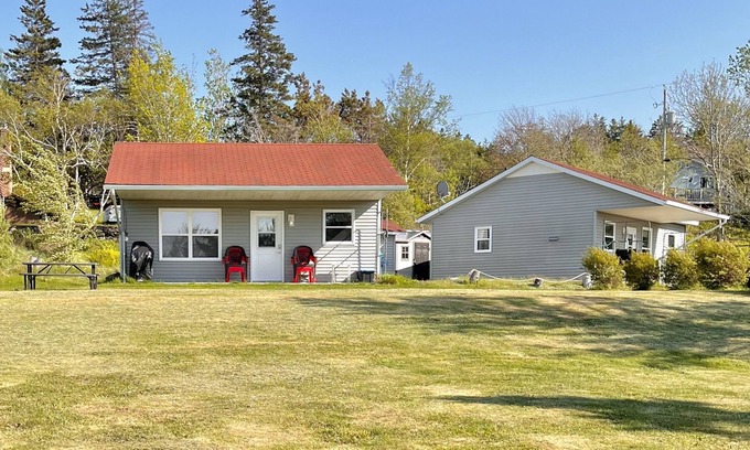 Port George Cabaña | Stargazers Cove Seaside Cottages: BLUE HERON
