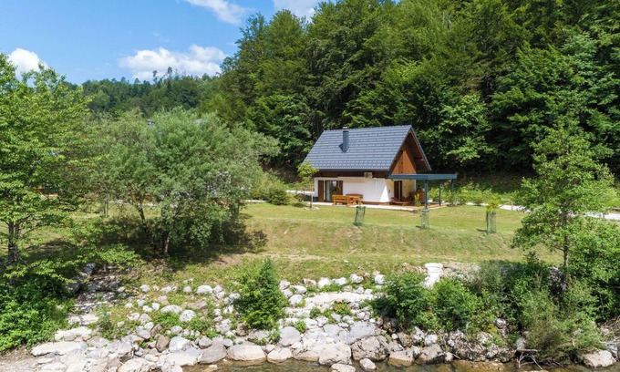 Hrib pri Hinjah Chalet De Esquí | Stari Malni 1, Osilnica, Slovenia