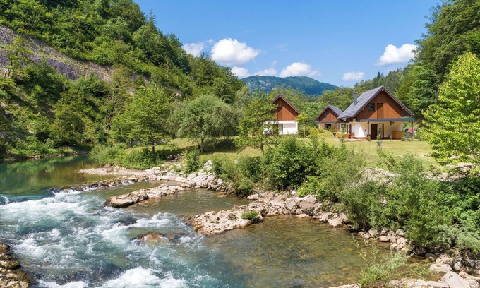 Hrib pri Hinjah Chalet De Esquí | Stari Malni 4, Osilnica, Slovenia