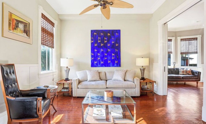 Thomas Square Casa | Starland District - Spacious 2-Bedroom Haven