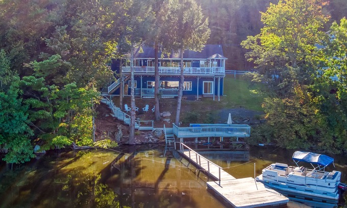 Monticello Casa | Starlight Lakehouse; Your Magical 5 Bdrm Getaway! W/ BRAND NEW 7 SEATER HOT TUB!