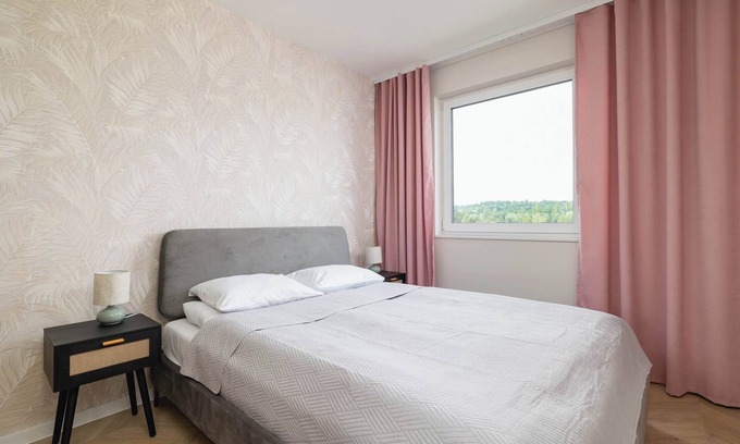 Zywiec Apartamento | Stawy 26 | Żywiec | Pastel Apartment | Parking