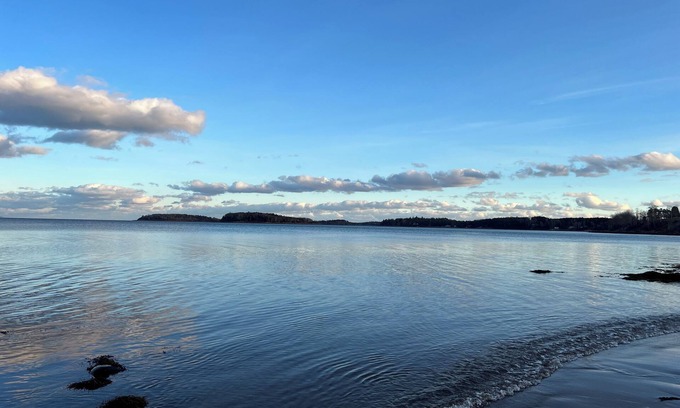 Mahone Bay Casa | Stay a few meters away from one of Mahone Bay’s Coves in a heritage house.