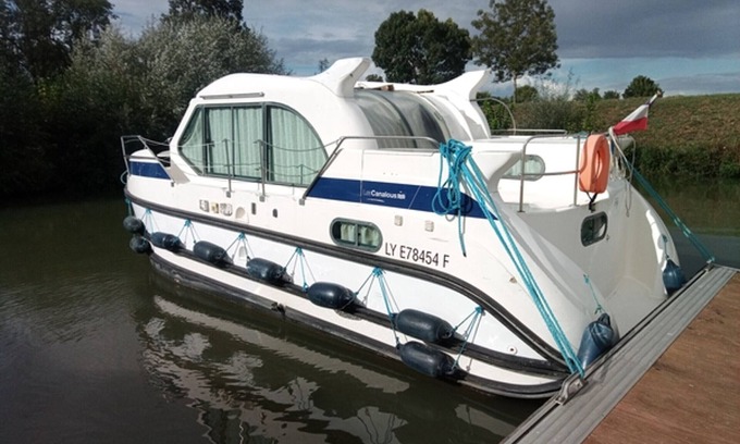 Pontailler-sur-Saone Alquiler De Eote | Alquiler de barco Nicols 900: alojamiento original en Pontailler-sur-Saône, 2 cabinas y cocina equipada