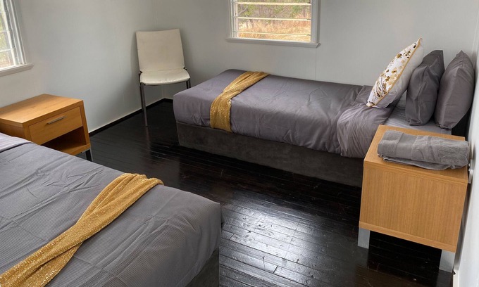 Palmer Cabina | Stay and Fossick on the renowned Palmerville Station.