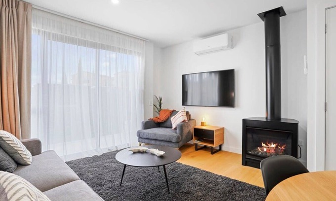 Albert Town Casa | Stay At Ours - Albert Town