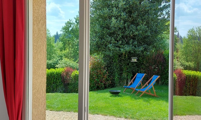 Saint-Appolinaire Casa | Stay at the foot of a national forest