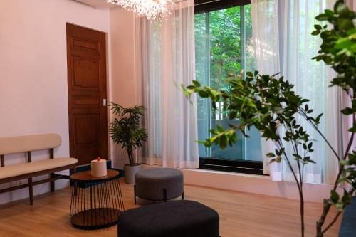 Songpa Casa | Stay Breze Jamsil