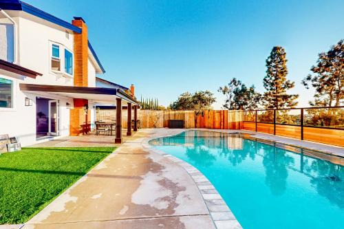 Del Cerro Casa | Stay Classy SD