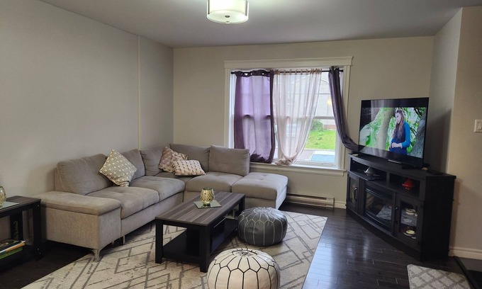 Riverview Casa | Stay Close, Stay Cozy: Your Moncton Adventure Starts Here!