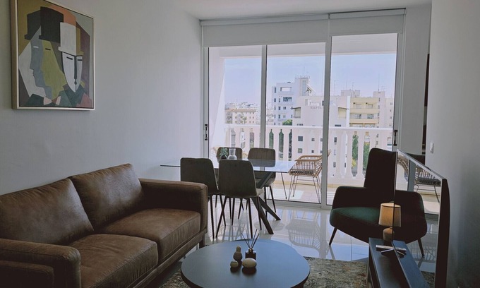 City Centre Apartamento | 104 NIC - 501 STAY Cosmo City Suite