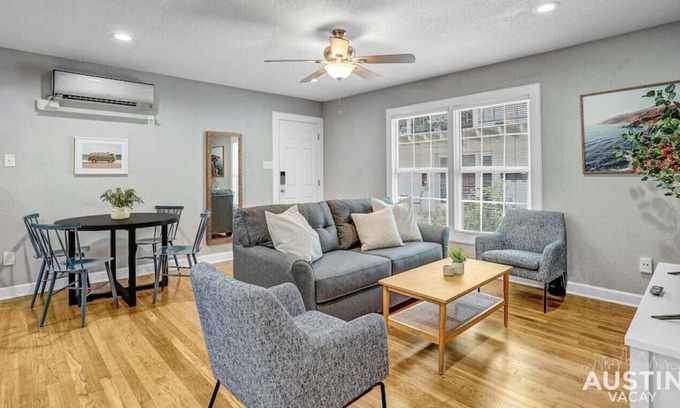 Westfield Apartamento | Stay Cute And Cool! 4 Minutes From Deep Eddy Pool