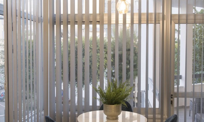 City Centre Apartamento | 96 NIC1 - STAY Glam Skin Studio