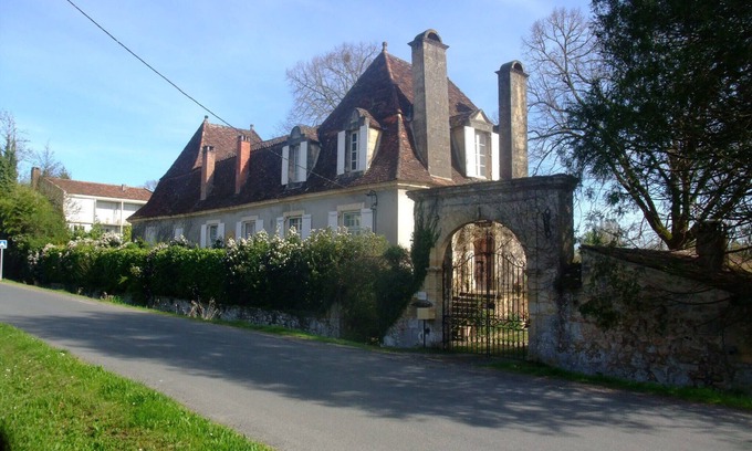 Saint-Cyprien Casa | ALÓJESE EN UNA HERMOSA CHARTREUSE DEL SIGLO XVIII (8 PERSONAS - WIFI GRATUITO)