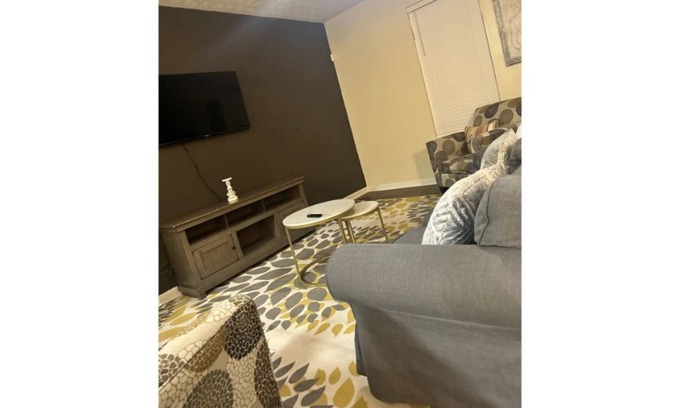 Church Street Casa | Stay in comfort, minutes from the airport.