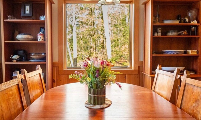 Glendale Casa | Lakeside Retreat Just You, The Lake & The View!