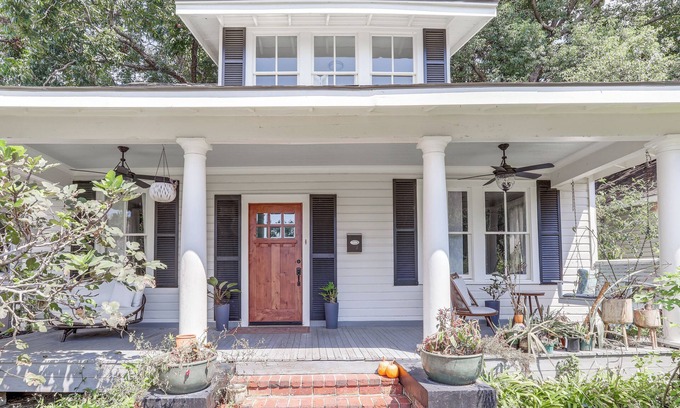 Roseland Terrace Historic District Casa | Stay Near LSU! Baton Rouge Home 3 Mi to Stadium