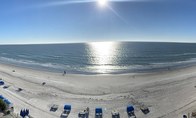 North Redington Beach Condominio | Stay on the beach, not just near the beach