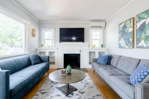 Alberta Arts District Casa | Stay Portland - Classic 1920s Alberta Four Bedroom Haven