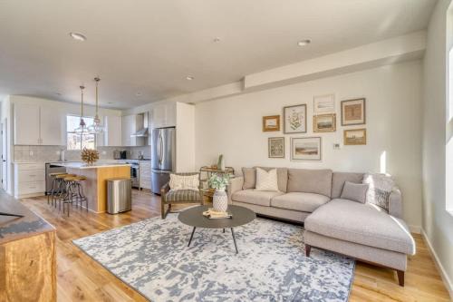 North Tabor Casa | Stay Portland - The North Tabor Retreat - Families & Remote Work